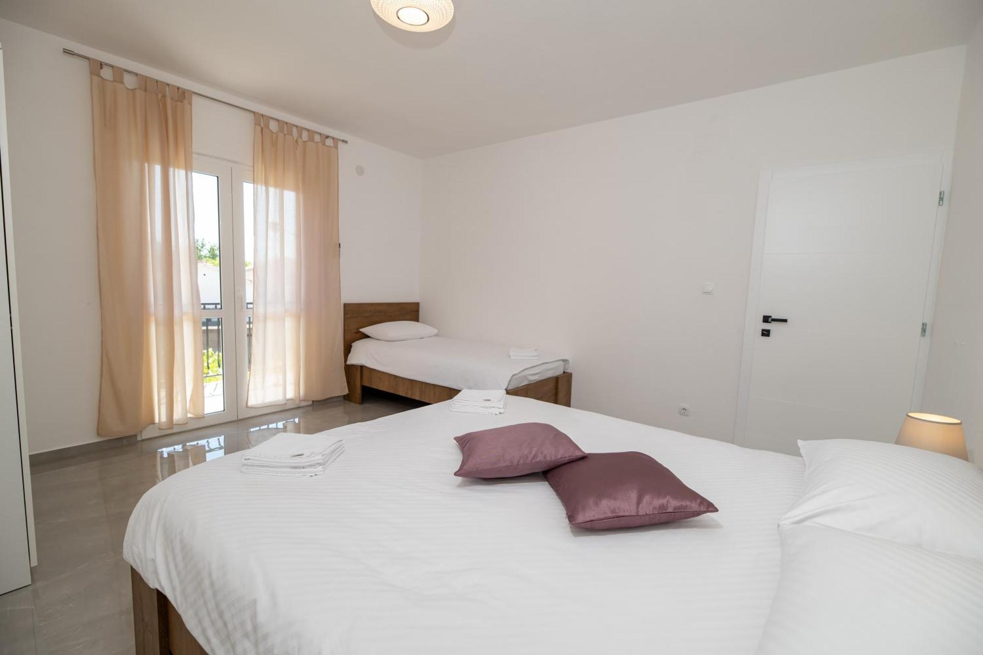 Apartments Zora Seline Zimmer foto